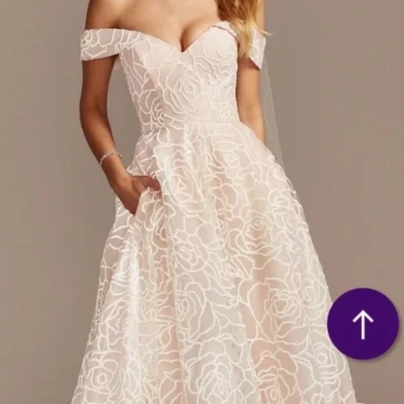 David’s bridal ballgown, wedding dress - Picture 2 of 6